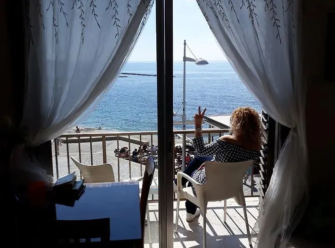 777 Beach Guesthouse